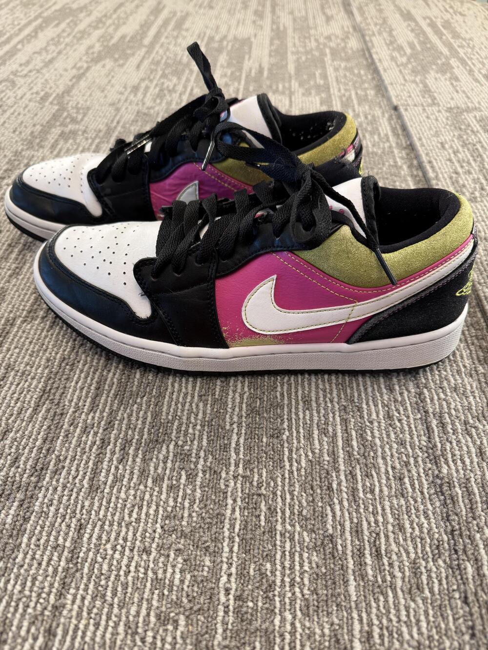 Nike Air Jordan 1 Low SE Shoes Mens Size 8.5 Black White Pink Volt CW5564-001